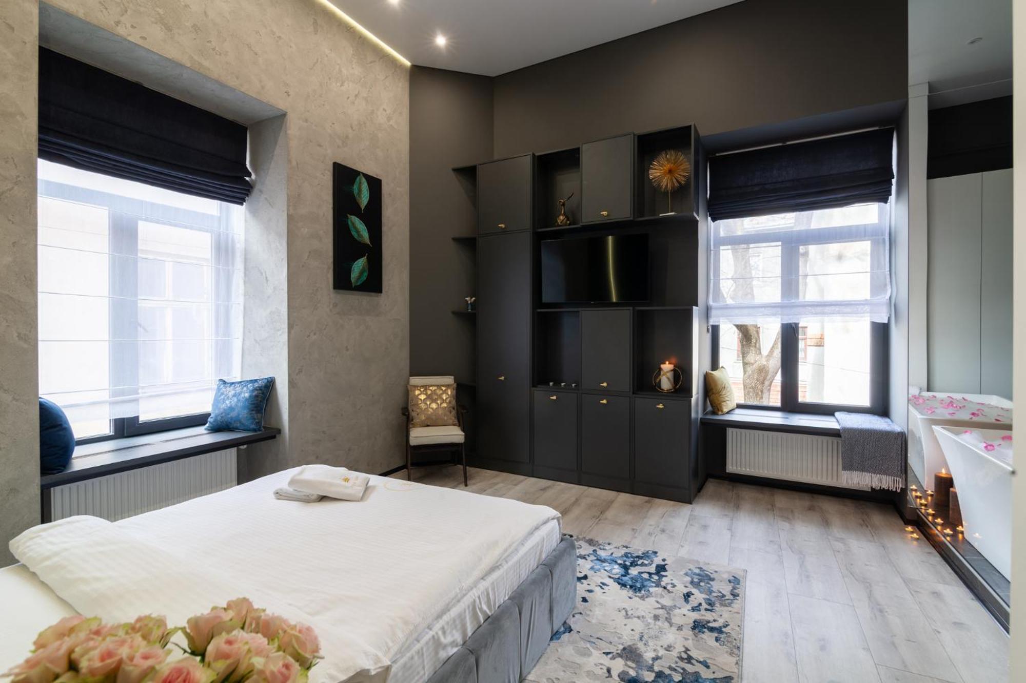 Royal Romantic Apartment With Bathtub Lvov Exteriér fotografie
